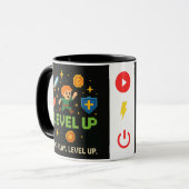 Level Up Gamer Tasse – Retro Pixel Gaming Becher (Vorderseite Links)