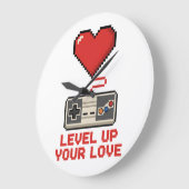Level Up Your Love, Retro Pixel Gaming Design Große Wanduhr (Winkel)