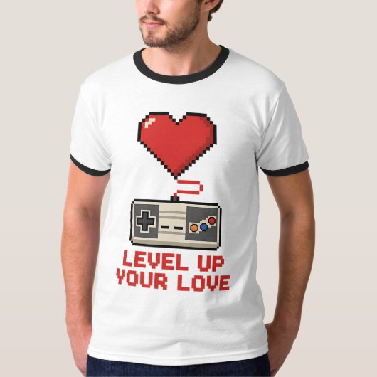 Level Up Your Love, Retro Pixel Gaming Design T-Shirt (Vorderseite)