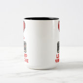 Level Up Your Love, Retro Pixel Gaming Design Zweifarbige Tasse (Mittel)