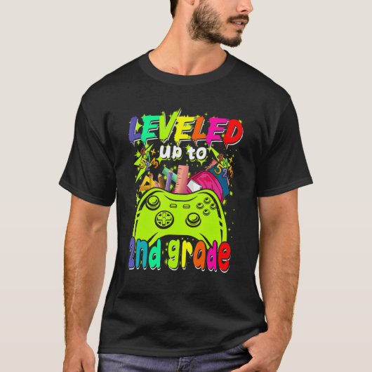 Leveled Up To 2nd Grade Gamer Back To School First T-Shirt (Vorderseite)