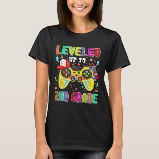Leveled Up To 2nd Grade Gamer First Day Boys Ck To T-Shirt (Vorderseite)