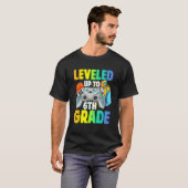 Leveled Up To 6th Grade Video Gamer Back To School T-Shirt (Vorne ganz)