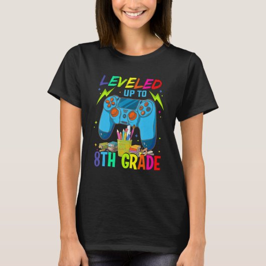 Leveled Up To 8th Grade Video Gamer Back To School T-Shirt (Vorderseite)