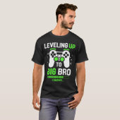 Leveling Up To Big Brother Gaming Boy T-Shirt (Vorne ganz)