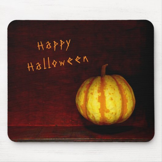 Levitate Pumpkin - Stillleben Mousepad (Vorne)
