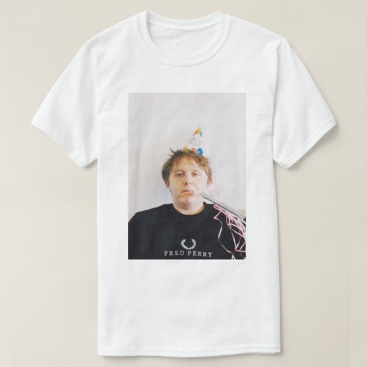 Lewis Capaldi - Birthday Hat T-Shirt (Design vorne)
