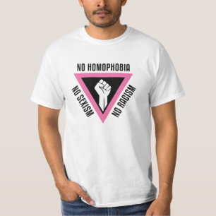 LGBT - Angehobene Faust in der rosa T-Shirt