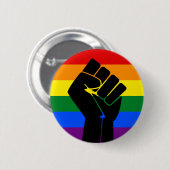 LGBT-Fahne (Regenbogen) mit erhöhter Faust Button (Vorne & Hinten)