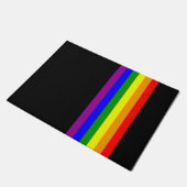 LGBT Flagge auf Schwarzem Fußmatte (Schrägansicht)