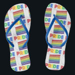 LGBT-Gay Pride-Rainbow-Schicht-Wedelscheibe Badesandalen<br><div class="desc">Flip Flops bieten eine originale Marker-Abbildung eines Regenbogenparties mit PRIDE in einem Regenbogen-Schriftart. Ideal für den Pride Month! Sehen Sie nicht,  wonach Sie suchen? Brauchen Sie Hilfe bei der Anpassung? Kontaktieren Sie Rebecca,  um etwas für Sie entworfen zu haben.</div>