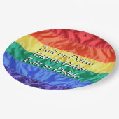 LGBT LGBTQ+-Gay Pride mit Regenbogenfarben Pappteller (Schrägansicht)