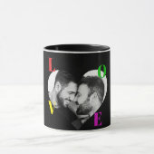 LGBT-LIEBE-Buchstaben Schwarz-Weiß-Foto Tasse (Zentrum)