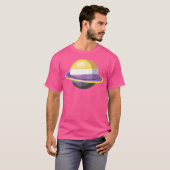 LGBT Pride Non Binary Flag Saturn Astronomie Non B T-Shirt (Vorne ganz)