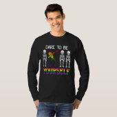 LGBT Pride Skeleton Dabbing Dare To Be Yourself Ou T-Shirt (Vorne ganz)