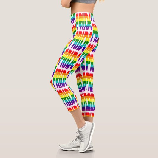LGBT Rainbow Flag Textmuster Gay Pride LGBTQ Capri Leggings (Links)