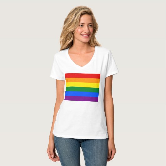 LGBT-Regenbogenflagge T-Shirt (Vorderseite Vollansicht)