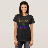 LGBT Support Rainbow Pride Liebe ist Liebe Lesbian T-Shirt (Vorne ganz)