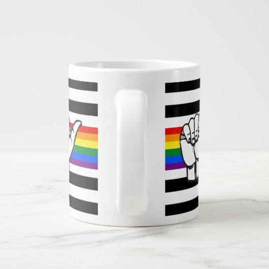 LGBTQ+ - Alleinstolz auf die amerikanische Gebärde Jumbo-Tasse (Rückseite)