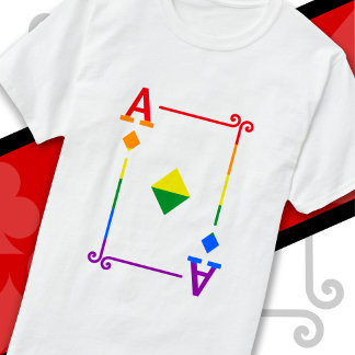 LGBTQ-Flag, der Karten auf Ace-Card-Diamanten spie T-Shirt