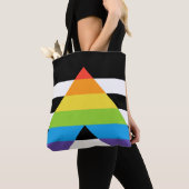 LGBTQ-Flag mit dem Alily Pride Tasche (Von Nahem)