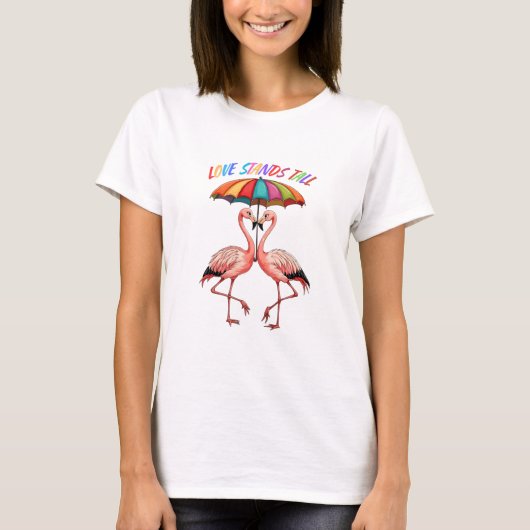 LGBTQ Flamingos stehend anmutig unter Regenbogen T-Shirt (Vorderseite)
