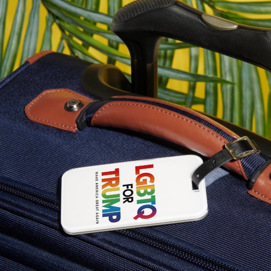 LGBTQ FÜR TRUMP GAY LESBIAN FÜR TRUMP 2024 GEPÄCKANHÄNGER (Vorderseite Insitu 3)