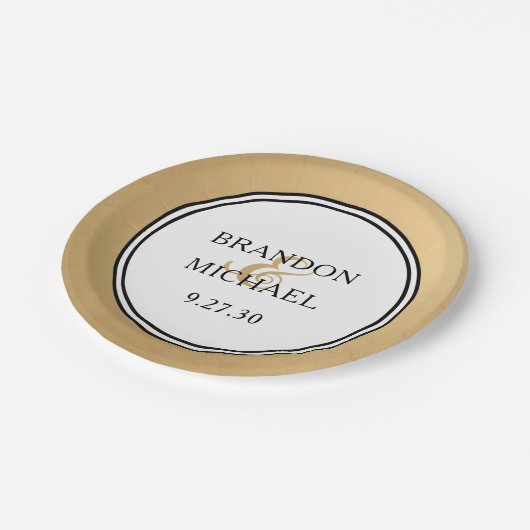 LGBTQ Gold Moderne Hochzeitszettel Pappteller (Schrägansicht)