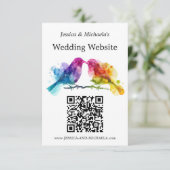 LGBTQ+ Hochzeitswebsite Rainbow Lovebirds Begleitkarte (Stehend Vorderseite)