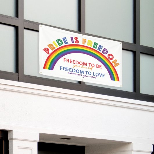 LGBTQ Pride ist Freedom Rainbow White Background Banner (Äußeres Gebäude)