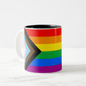 LGBTQ+ Progress-Flag-Tasse für Kaffee Zweifarbige Tasse (Vorderseite Links)
