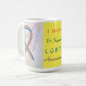LGBTQ Rainbow Awareness Ribbon Angel Custom Tasse (Vorderseite Links)