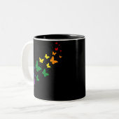 LGBTQ Rainbow Butterfly Trail Zweifarbige Tasse (Vorderseite Links)