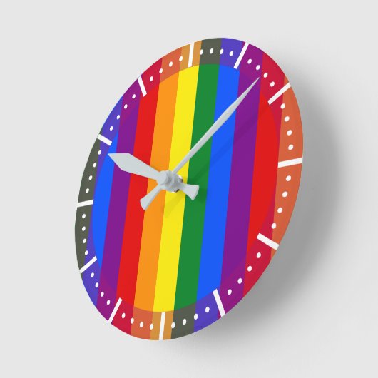 LGBTQ+-Regenbogenfarbenstreifen für den Monat der Runde Wanduhr (Winkel)
