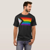 LGBTQ-Statusanzeige  T-Shirt (Vorne ganz)