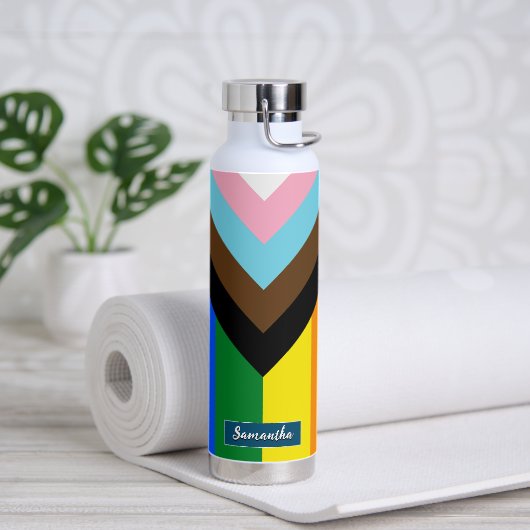 LGBTQ & Stolz, Individuelle Name - Regenbogenlaufw Trinkflasche (Yoga)