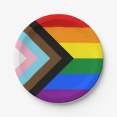 LGBTQ & Stolz - Regenbogen-Fortschrittsflagge Pappteller (Vorderseite)