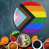 LGBTQ & Stolz - Regenbogen-Fortschrittsflagge Pappteller