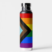 LGBTQ & Stolz - Regenbogen-Fortschrittsflagge Trinkflasche (Links)
