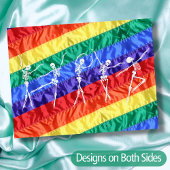 LGBTQ tanzendes Skelett Regenbogenflagge quees Par Postkarte