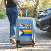 LGBTQIA+ Flag Stolz und Unterstützung Aufkleber (Koffer Insitu)