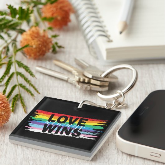 LGBTQIA-Liebe gewinnt immer, Stolz, Regenbogen Schlüsselanhänger (Vorderseite rechts)