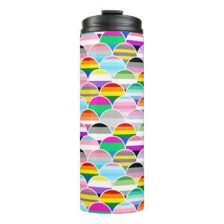 LGBTQIA+ Queer gewellte Pride-Flaggen-Fans Thermosbecher