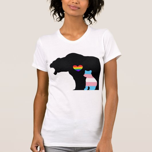 LGBTQUIA+ Bär, der den Transport-Bären schützt T-Shirt (Vorderseite)
