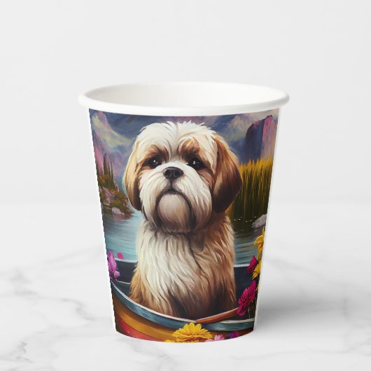 Lhasa Apso auf einem Paddle: Ein Landschaftliches Pappbecher (Vorderseite)