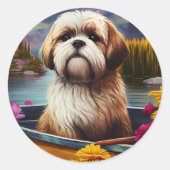 Lhasa Apso auf einem Paddle: Ein Landschaftliches Runder Aufkleber (Vorderseite)