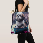 Lhasa Apso auf einem Paddle: Ein Landschaftliches Tasche (Von Nahem)