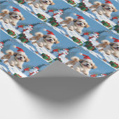 Lhasa Apso läuft in Snow mit Weihnachtshut Geschenkpapier (Ecke)