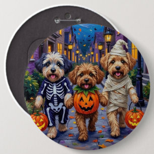 Lhasa Apso Trick-or-Treating in Halloween-Kostümen Button