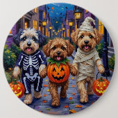 Lhasa Apso Trick-or-Treating in Halloween-Kostümen Button (Vorderseite)